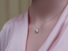 Load image into Gallery viewer, Tiara necklace