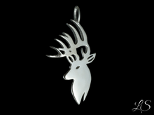 Load image into Gallery viewer, Deer necklace