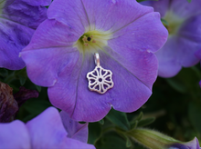 Load image into Gallery viewer, Gothic Heart necklace