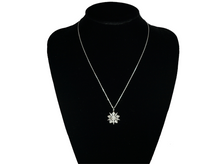 Load image into Gallery viewer, Star Snowflake necklace