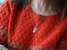 Load image into Gallery viewer, Deer necklace