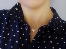 Load image into Gallery viewer, Gothic Heart necklace