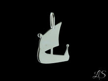 Load image into Gallery viewer, Feminine Viking silver necklace