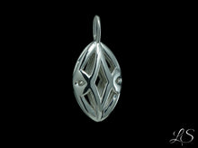 Load image into Gallery viewer, Serenity silver necklace
