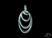 Load image into Gallery viewer, Ocean Wave necklace
